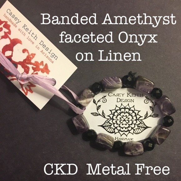 Banded Amethyst & Onyx Bracelet - Picture 3 of 8